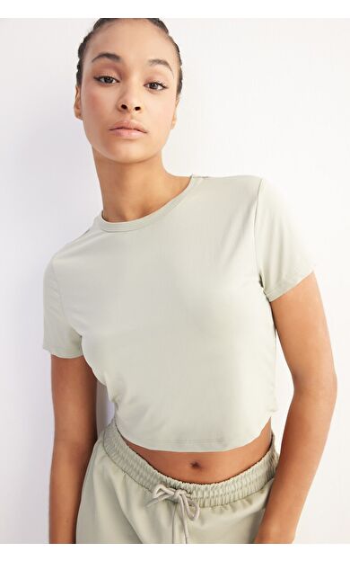 DeFacto DeFactoFit Crop Top Bisiklet Yaka Basic Düz Sporcu Kısa Kollu Tişört D7295AX25SPKH513