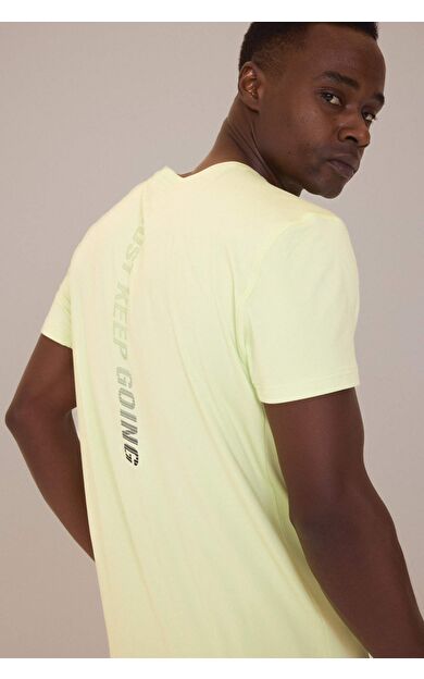 DeFactoFit Standart Fit Bisiklet Yaka Sırt Baskılı Baskılı Sporcu Kısa Kollu Tişört D7304AX25SPGN404