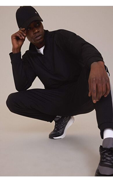 DeFactoFit Standart Fit Dik Yaka Fermuarlı Skuba Dalgıç Kumaş Sporcu Sweatshirt D7305AX25SPBK81