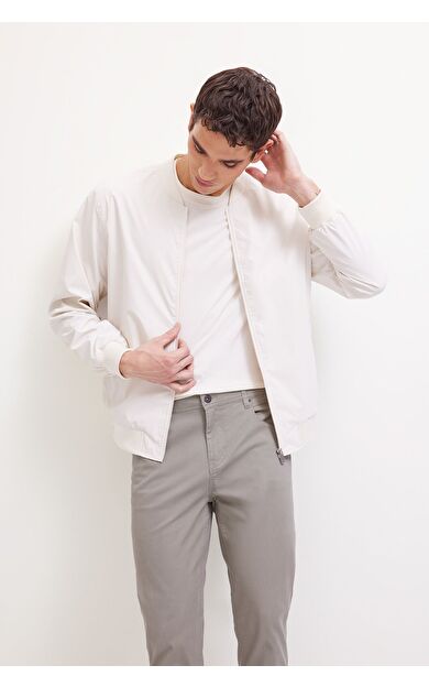 DeFacto Slim Fit Bomber Mont Ceket Dar Kesim Kolej Yaka Fermuarlı Çift Cepli Mevsimlik Hafif D7319AX25SPER140