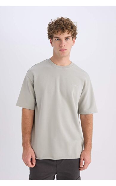 DeFacto Boxy Fit Bisiklet Yaka Kısa Kollu Tişört D7353AX25SPGN1255