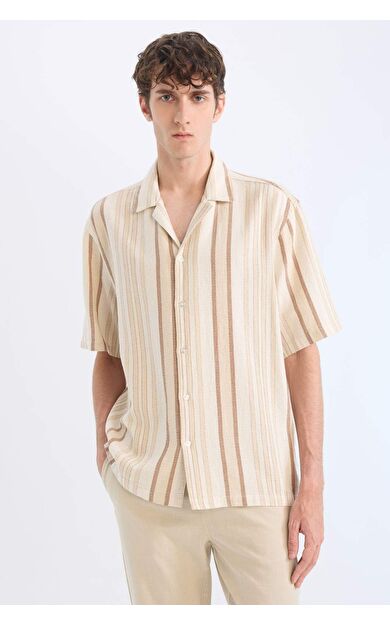 DeFacto Relax Fit Polo Yaka Çizgili Pamuklu Yazlık Kısa Kollu Gömlek D7459AX25SPER42
