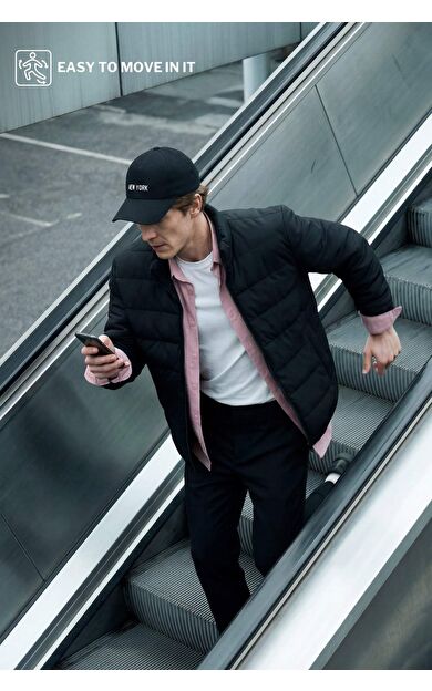 Slim Fit Dar Kesim Dik Yaka Astarlı Lastikli ve Fermuarlı Su Geçirmez Mont