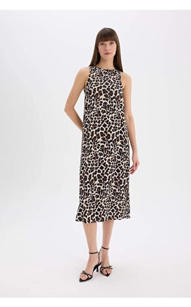 Yuvarlak Yaka Leopar Desenli Saten Kolsuz Midi Elbise