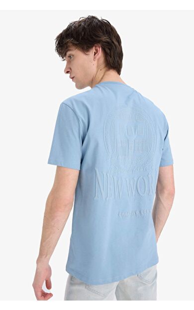 DeFacto Regular Fit Bisiklet Yaka Sırt Baskılı Kısa Kollu Tişört D7735AX25SPBE299