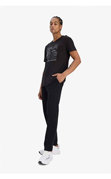 DeFacto DeFactoFit Slim Fit Dar Kesim Çift Cepli Standart Paça Sporcu Jogger D7808AX25SPBK81