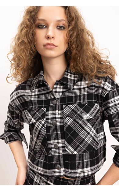 DeFacto Coool Oversize Geniş Kalıp Crop Cepli Kalın Flanel Uzun Kollu Ceket Gömlek