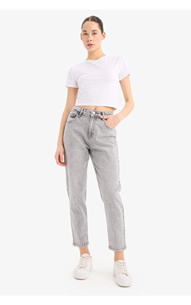 DeFacto Lina Comfort Mom Normal Bel Düz Paça Jean Kar Yıkamalı Pantolon D7947AX25SPNM55