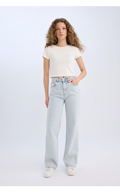 DeFacto 90's Wide Leg Yüksek Bel Geniş Paça Uzun Jean Pantolon D7960AX25SPNM39