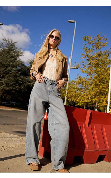 DeFacto Baggy Fit Yüksek Bel Düz Paça Uzun Jean Pantolon D7964AX25SPNM28