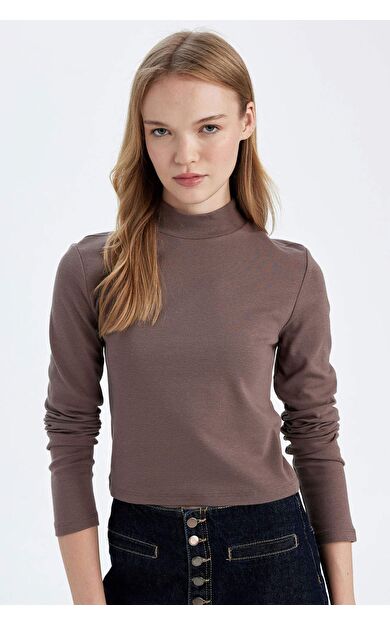 DeFacto Fitted Yarım Balıkçı Yaka Modal Uzun Kollu Tişört D8097AX24WNBN534