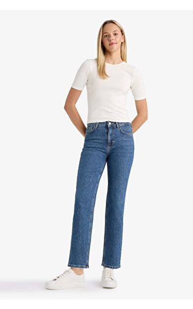 DeFacto Comfort Straight Yüksek Bel Bilek Boy Jean Yıkamalı Pantolon D8154AX25AUNM34