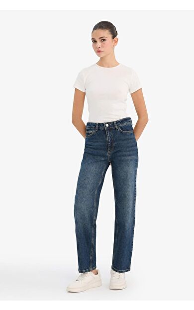 Comfort Straight Yüksek Bel Bilek Boy Jean Yıkamalı Pantolon