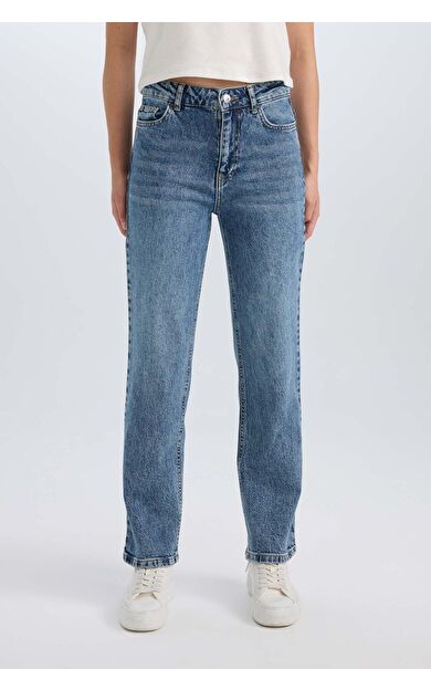 DeFacto Comfort Straaight Yüksek Bel Bilek Boy Jean Yıkamalı Pantolon D8155AX24WNNM28