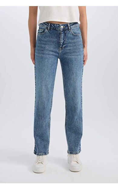 DeFacto Comfort Straaight Yüksek Bel Bilek Boy Jean Yıkamalı Pantolon D8155AX24WNNM28