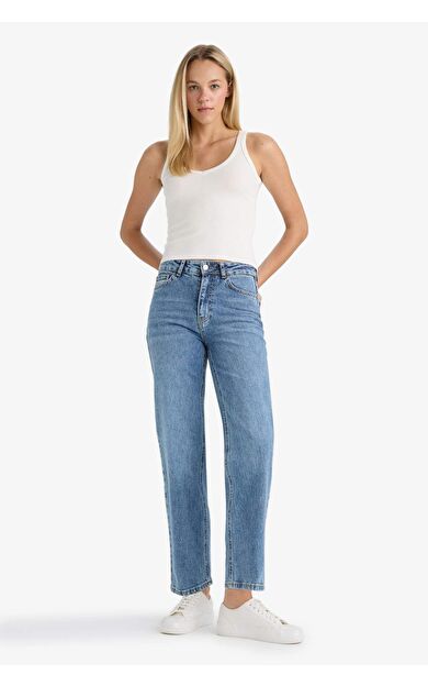 DeFacto Comfort Straight Yüksek Bel Bilek Boy Jean Yıkamalı Pantolon D8155AX25AUNM28