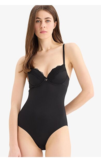 DeFacto Fall in Love Yarım Dolgulu Dantel Detaylı Bodysuit
