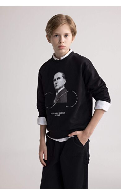 DeFacto Erkek Çocuk Regular Fit Bisiklet Yaka Atatürk Baskılı Sweatshirt