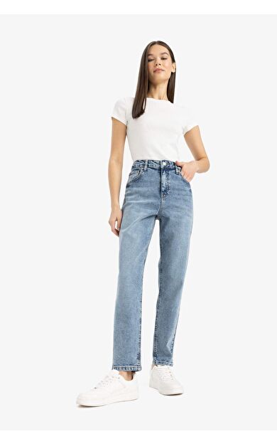 DeFacto Lina Comfort Mom Normal Bel Düz Paça Jean Kar Yıkamalı Pantolon D8209AX25SPNM28