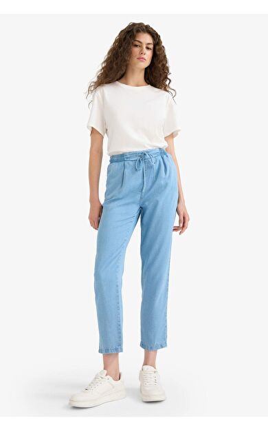 DeFacto Pull On Carrot Fit Yüksek Bel Bilek Boy Tensel Yıkamalı Pantolon D8237AX25SMNM28