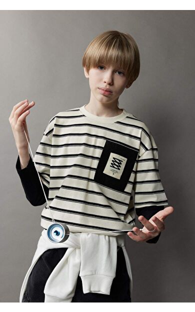 DeFacto Erkek Çocuk Oversize Geniş Kalıp Bisiklet Yaka Uzun Kollu Tişört D8499A825SPER135