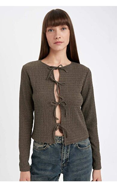 DeFacto Kadın Haki Regular Fit Önden Bağlamalı Bürümcük Uzun Kollu Tişört