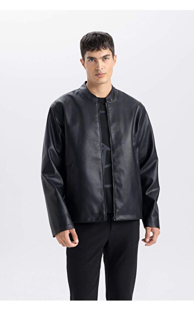 DeFacto Su İtici Slim Fit Dar Kesim Dik Yaka Fermuarlı Suni Deri Mont D8525AX25SPBK27