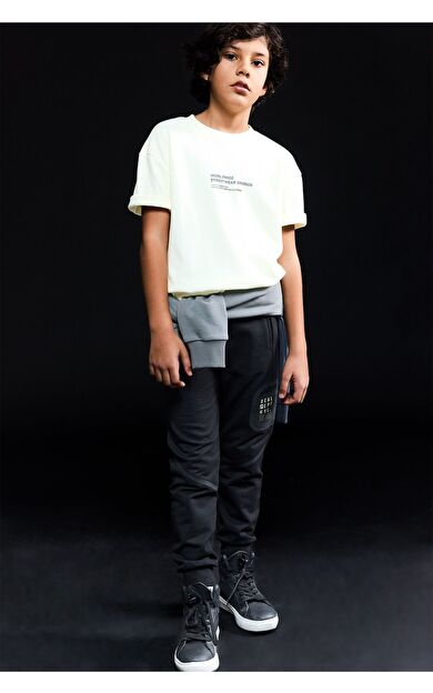DeFacto Erkek Çocuk Regular Fit Slogan Baskılı Sweatshirt Kumaşı Pantolon