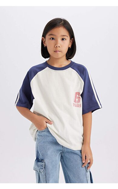 DeFacto Kız Çocuk Oversize Geniş Kalıp Bisiklet Yaka Kısa Kollu Tişört D8539A825SMER85