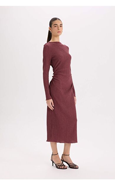 DeFacto Bodycon Vücudu Saran Yarım Balıkçı Yaka Basic Düz Bürümcük Uzun Kollu Midi Bordo Elbise