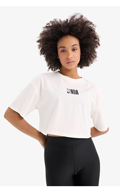 DeFacto DeFactoFit NBA Wordmark Oversize Geniş Kalıp Bisiklet Yaka Nakış Baskı Sporcu Kısa Kollu Tişört