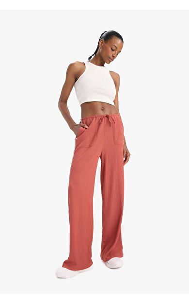DeFacto DeFactoFit NBA New York Knicks Wide Leg Cepli Geniş Paça Standart Boy Krinkıl Kumaş Pantolon
