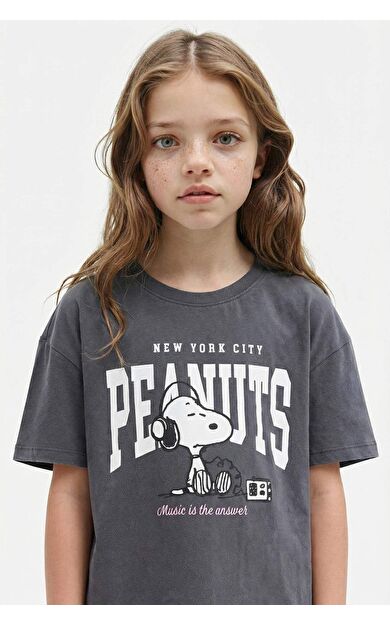 DeFacto Kız Çocuk Snoopy Relax Fit Bisiklet Yaka Kısa Kollu Tişört D8821A825SPAR15