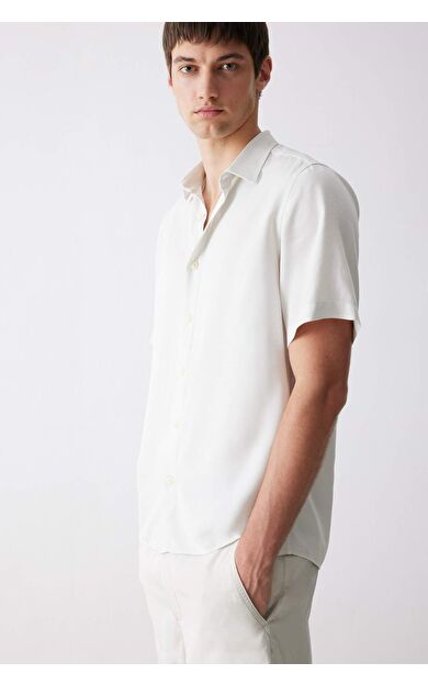 DeFacto Relax Fit Polo Yaka Pamuklu Yazlık Kısa Kollu Gömlek D8875AX25SMBG686