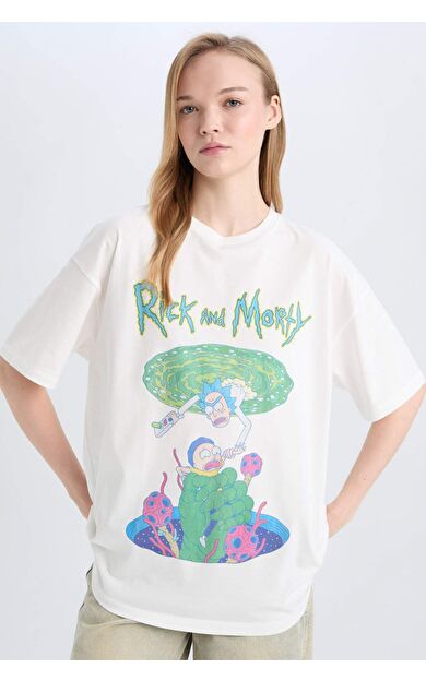 DeFacto Coool Rick and Morty Oversize Geniş Kalıp Bisiklet Yaka Baskılı Kısa Kollu Tişört