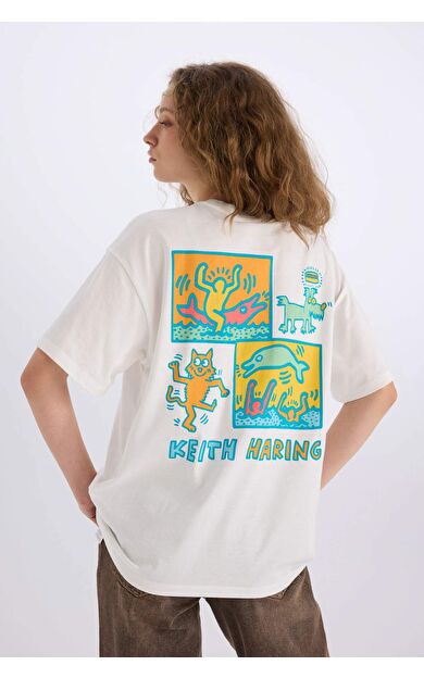 DeFacto Keith Haring Oversize Geniş Kalıp Bisiklet Yaka Sırt Baskılı Kısa Kollu Tişört