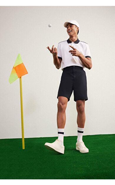 DeFactoFit Slim Fit Dar Kesim Sporcu Dokuma Şort D9249AX25SPNV82