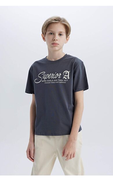 DeFacto Erkek Çocuk Bisiklet Yaka Baskılı Kısa Kollu Tişört D9256A825SMAR58
