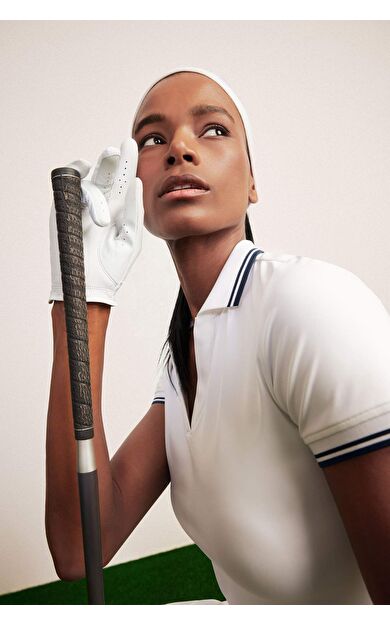 DeFactoFit Standart Fit Polo Yaka Sporcu Kısa Kollu Tişört D9300AX25SPWT34