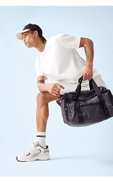 DeFactoFit Standart Fit Bisiklet Yaka Baskılı Sporcu Kısa Kollu Tişört D9310AX25SPER105