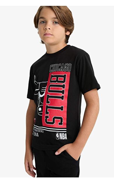 Erkek Çocuk NBA Chicago Bulls New Regular Fit Kısa Kollu Tişört