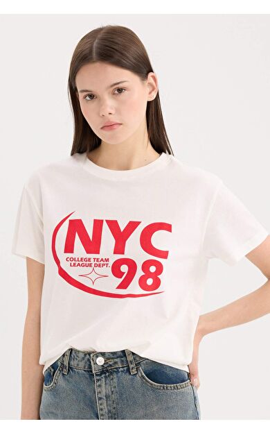 DeFacto Regular Fit Bisiklet Yaka Baskılı Kısa Kollu Tişört D9603AX25SMWT32