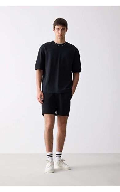 DeFacto Regular Fit Düz Paça Şort D9769AX25SMBK81