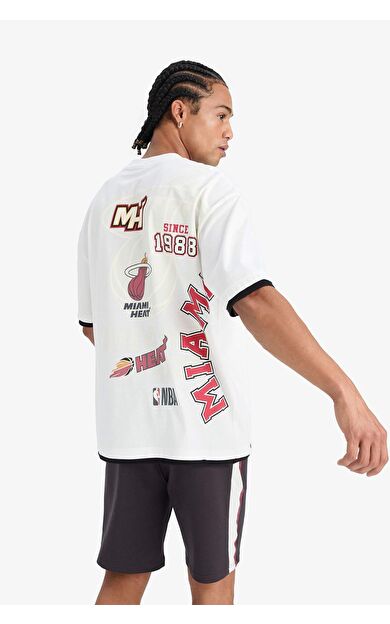 DeFactoFit NBA Miami Heat Oversize Geniş Kalıp Bisiklet Yaka Kısa Kollu Tişört