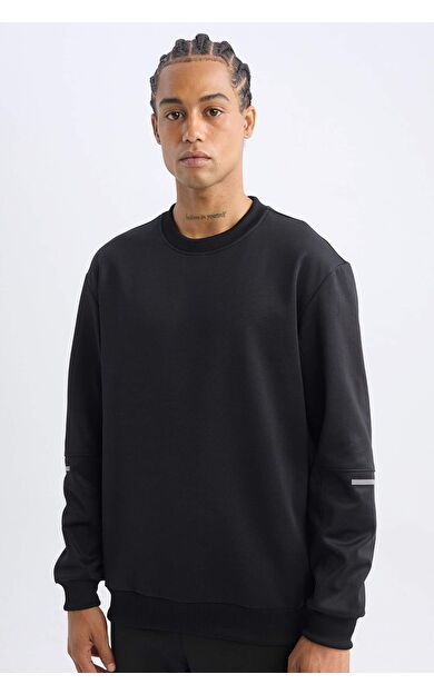 DeFacto DeFactoFit Standart Fit Bisiklet Yaka Sporcu Sweatshirt E0073AX24WNBK81