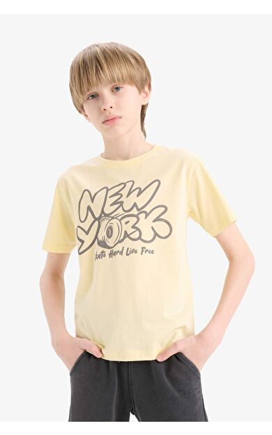 DeFacto Erkek Çocuk Regular Fit Bisiklet Yaka Baskılı Kısa Kollu Tişört E0077A825SMYL487