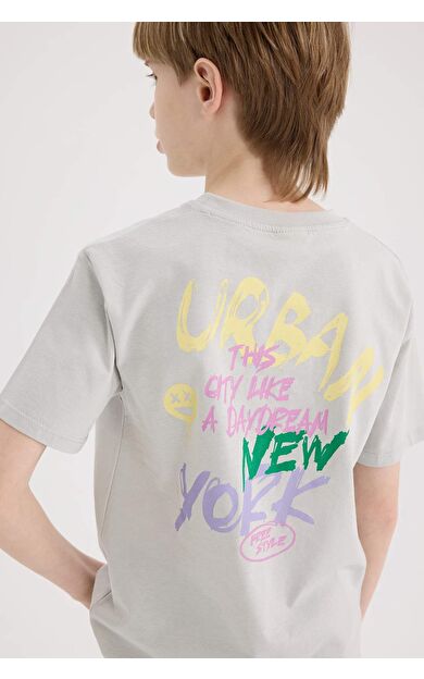 DeFacto Erkek Çocuk Bisiklet Yaka Sırt Baskılı Kısa Kollu Tişört E0104A825SMGR470