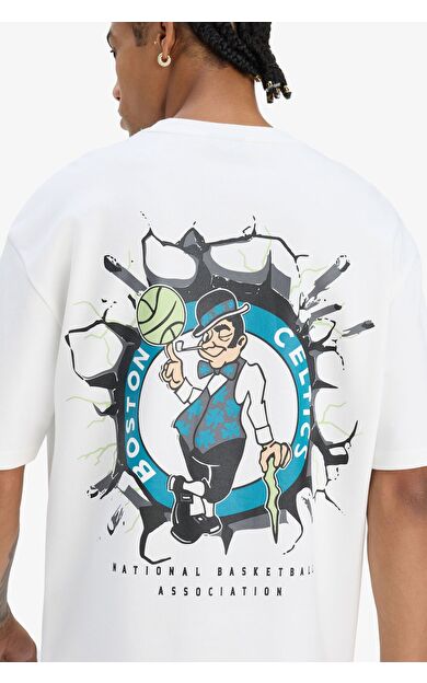 DeFacto DeFactoFit NBA Boston Celtics Oversize Geniş Kalıp Bisiklet Yaka Sırt Baskılı Kısa Kollu Tişört E0132AX25SPER105
