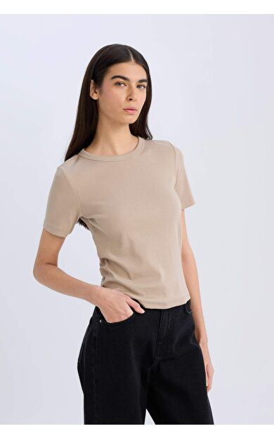 Slim Fit Dar Kesim Bisiklet Yaka Basic Düz Fitilli Kaşkorse Kısa Kollu Tişört