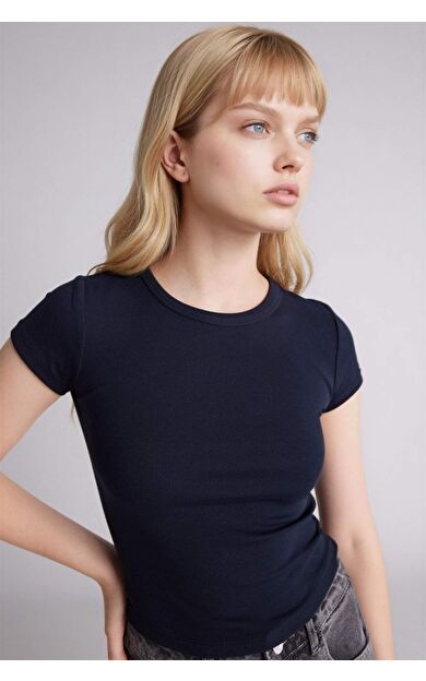 Fıtted Bisiklet Yaka Ribana Kısa Kollu Tişört